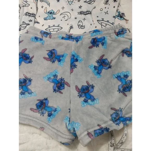 Women's Disney Lilo & Stitch Pajama Set XL White Gray - Picture 7 of 13